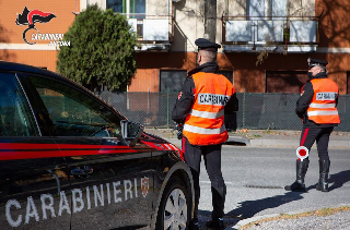 Falconara – Maxi operazione antidroga dei carabinieri, otto arresti